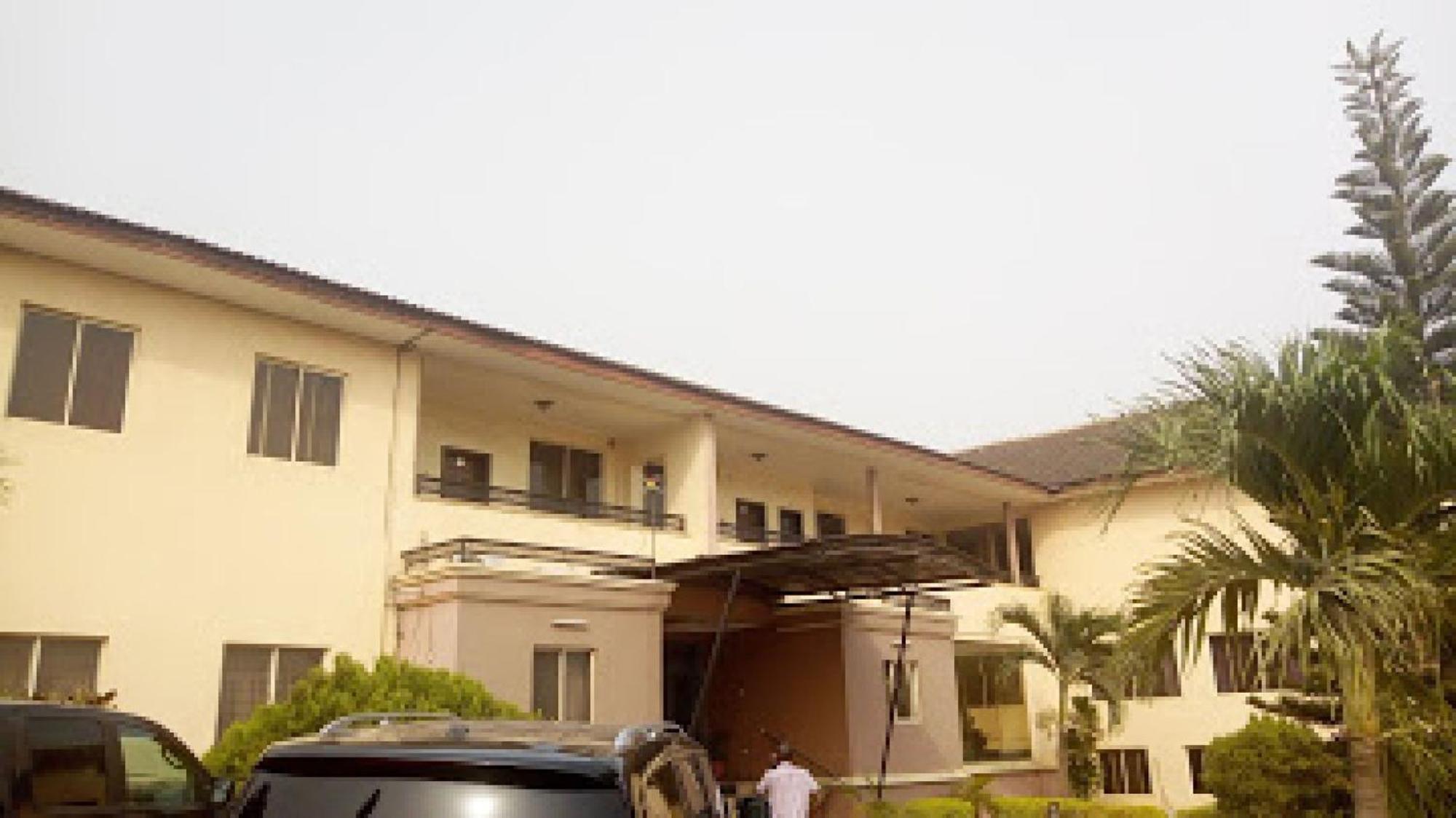 Room In Lodge - Grand Serene Hotel-Ibadan Exterior photo